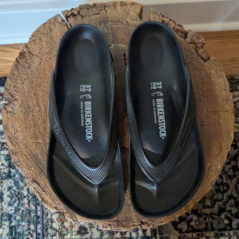 NWOT Birkenstock Honolulu Essentials Eva Sandals Black Size 6 Waterproof